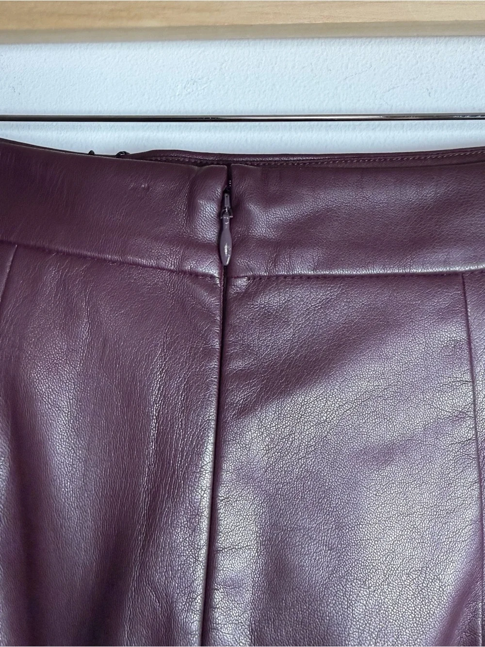 Express Womens Burgundy Faux Leather Pencil Skirt Midi High Waist Size 6 NWT